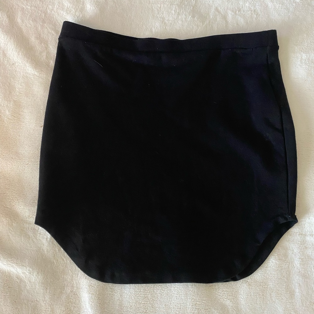 Forever 21 black mini skirt